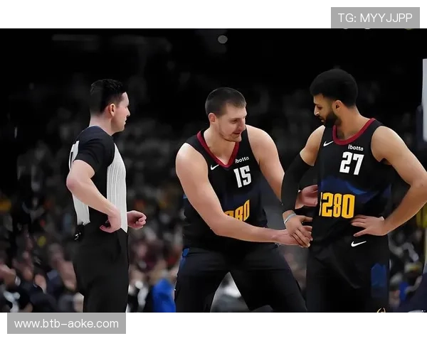 掘金主场高原优势明显,约基奇内线统治力压灰熊残阵 掘金主场高原优势明显,约基奇内线统治力压灰熊残阵