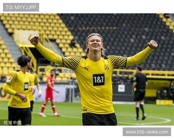 “德甲主场优势分析:多特主场不败领跑积分榜” “德甲主场优势分析:多特主场不败领跑积分榜”